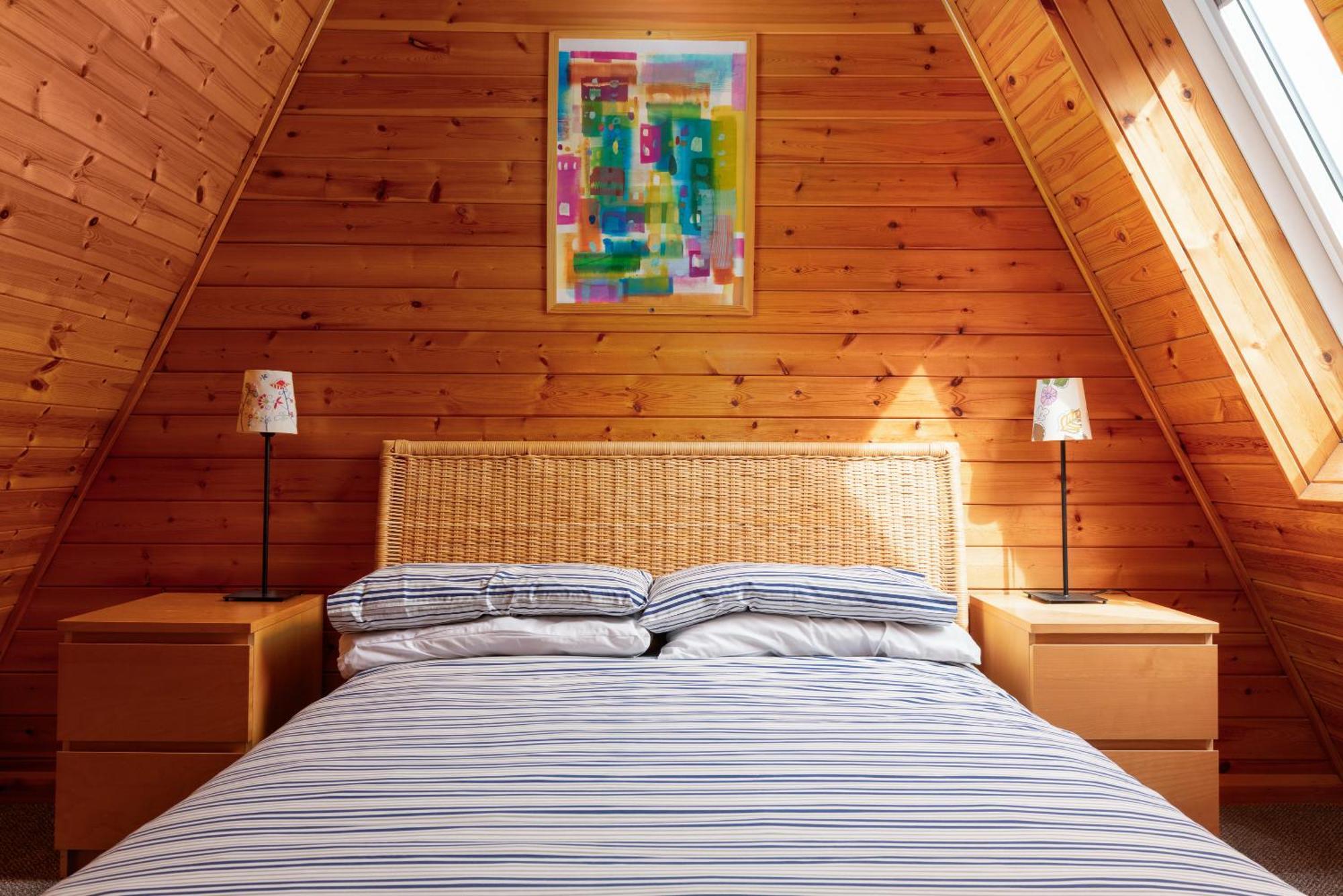 Discovery Accommodation Уитби Екстериор снимка